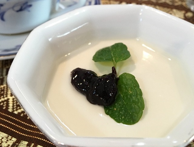 Ozaki no Tofu Kobe Soymilk Guruto 2