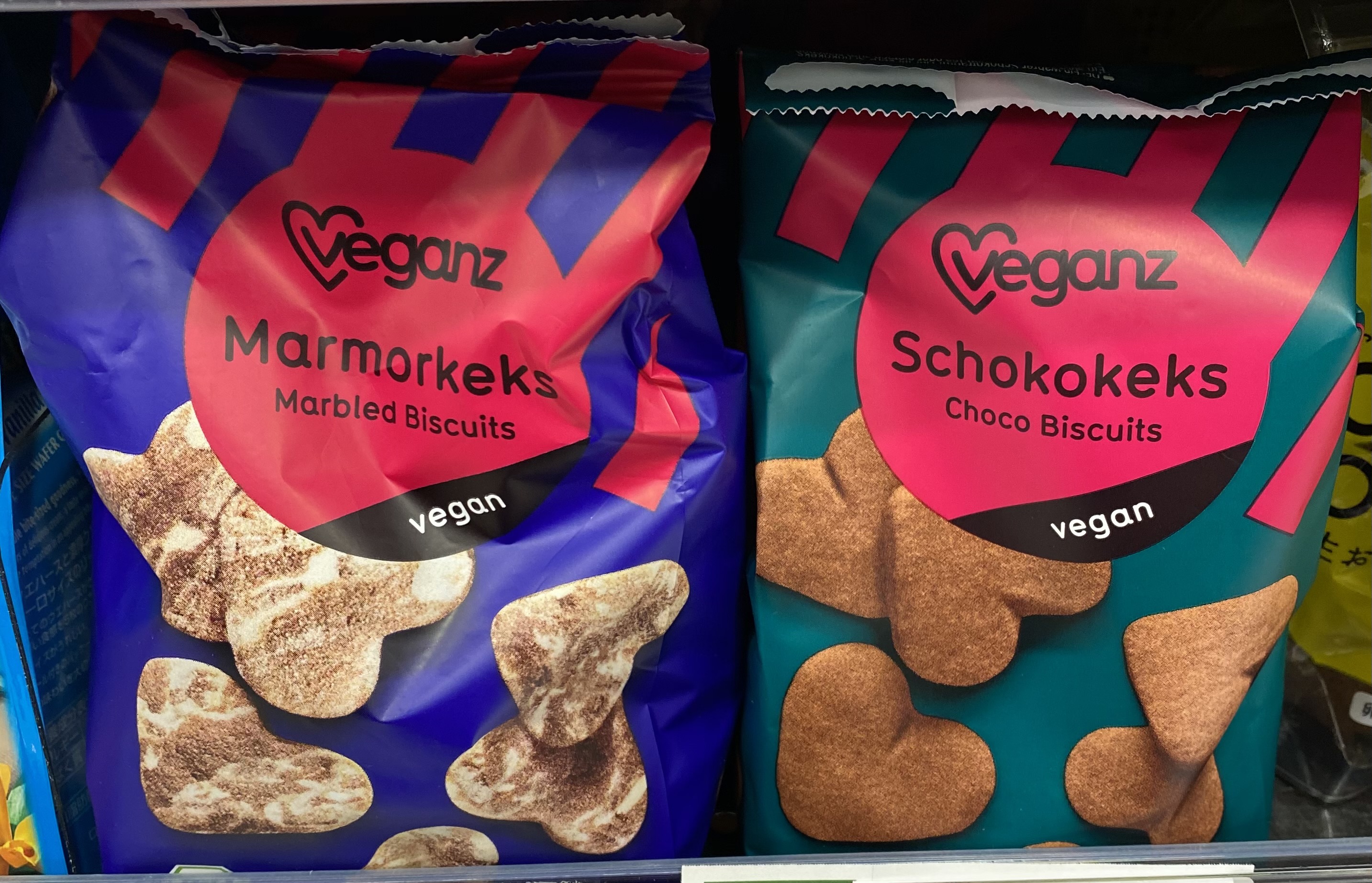 Veganz marbled biscuits and choco biscuits